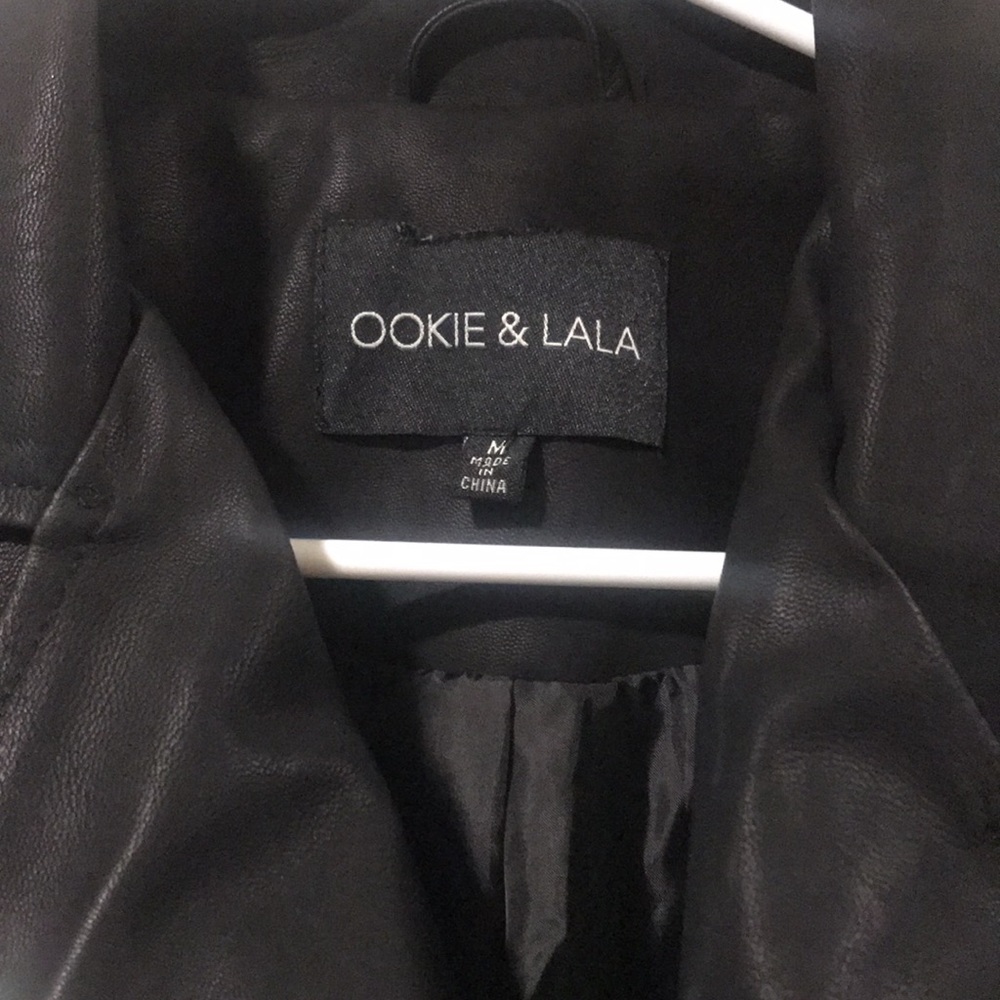 Size medium - Picture 2 of 3